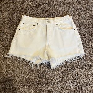 ❤️ Agolde off white / ivory / cream denim shorts NWOT ❤️